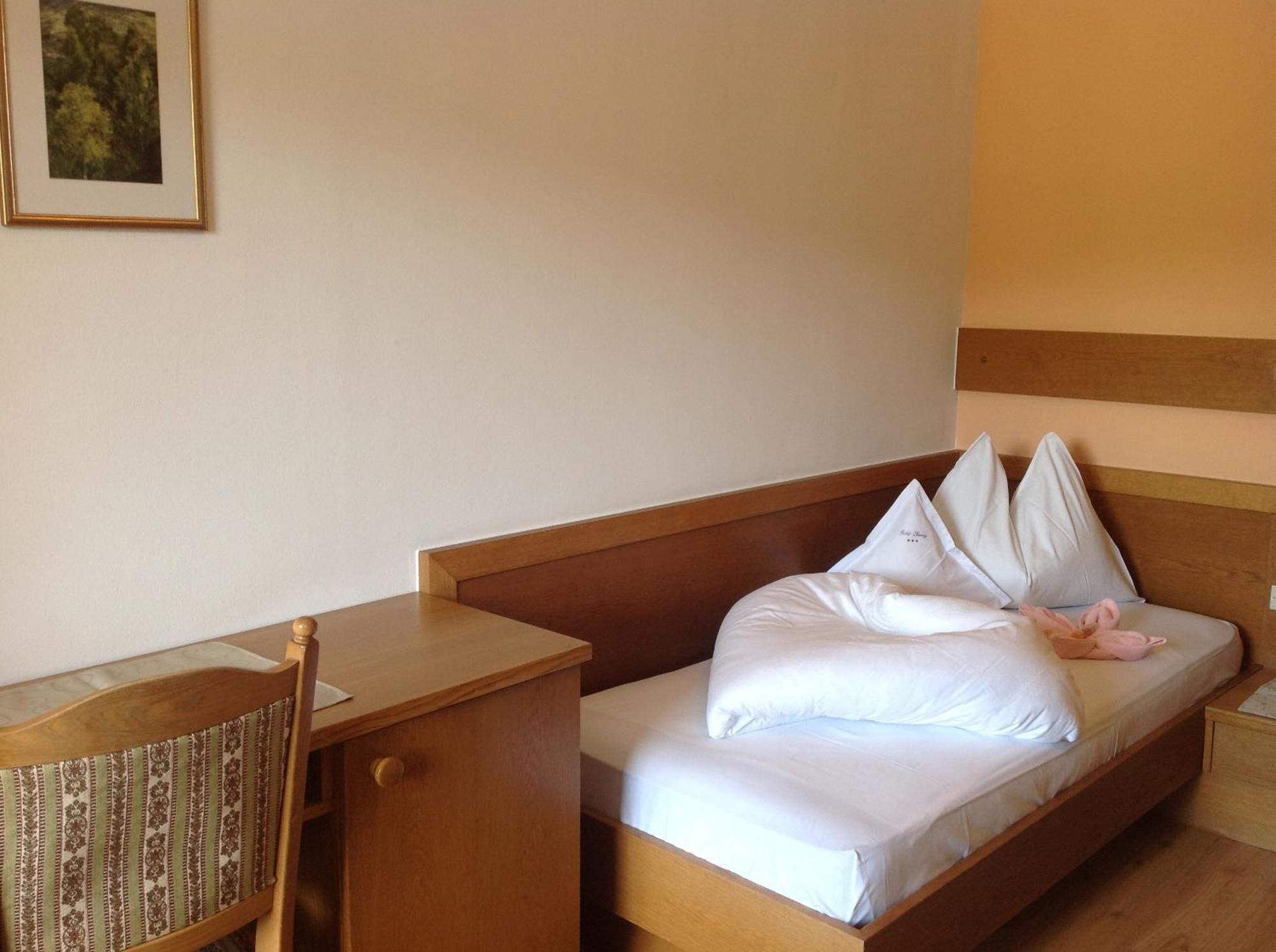Hotel Garni Savoy Кастельротто Номер фото